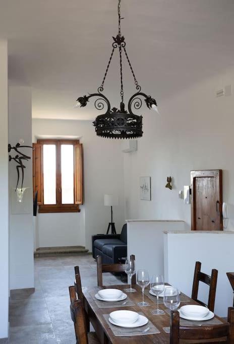 Un Passo Dalle Torri San Gimignano Eksteriør billede
