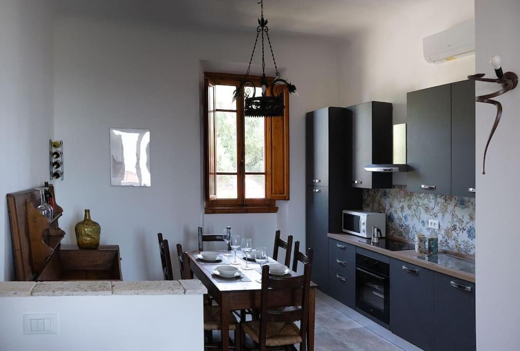 Un Passo Dalle Torri San Gimignano Eksteriør billede